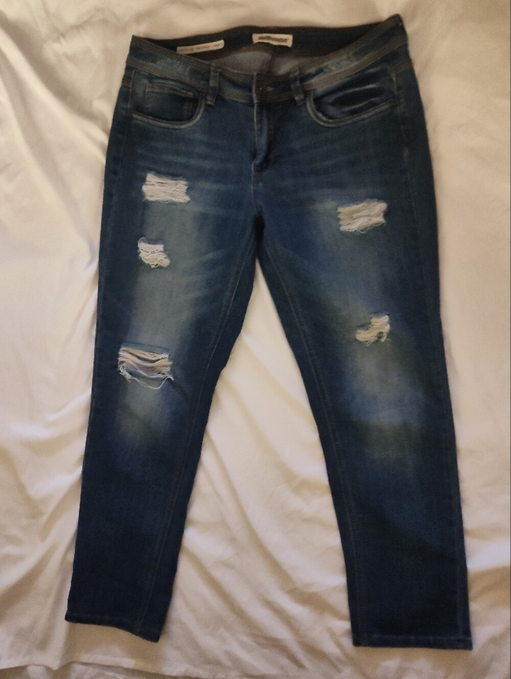 Dollhouse Dark Blue Distressed Roll-Up Skinny Capri Jeans